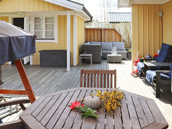 Others 5, 4 Star Holiday Home in Skummeslovsstrand, Laholm