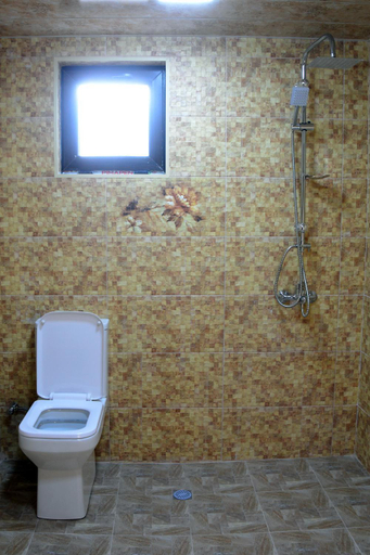 Bathroom 4, Tulpan Hotel, Şəki City