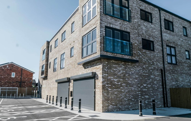 Room 2, Luxury Manchester Apartment - Orange, Stockport