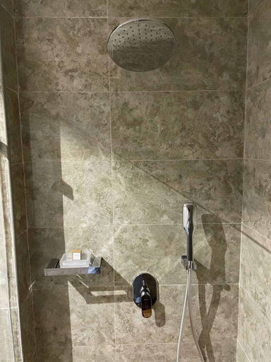 Bathroom 4, CIKA Golden Hotel and Suites, Golfe (incl Lomé)