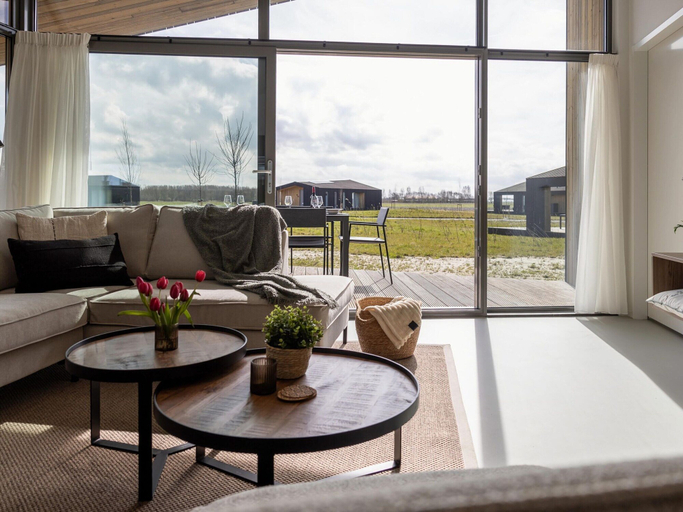 Living area 5, Inviting Holiday Home in the Nature, Noord-Beveland