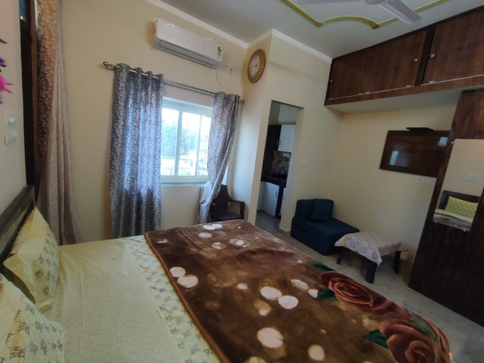 Bedroom 2, Goroomgo Anandam Home Stay Rishikesh, Garhwal