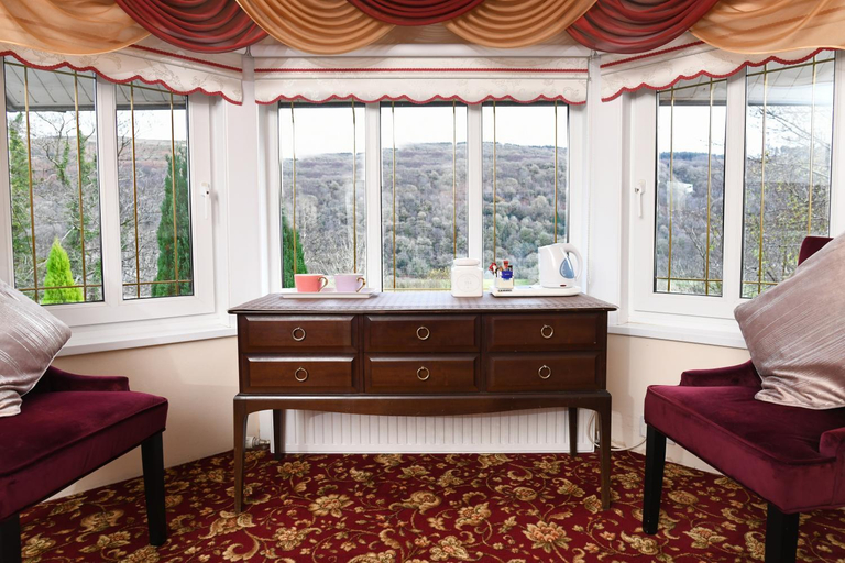 Others 5, Luxury Suite in quiet countryside location, Neath Port Talbot