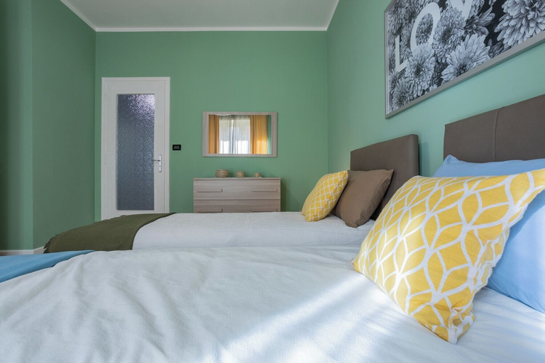 Bedroom 3, Modern Apartment in Santa Rita by Wonderful Italy, Torino