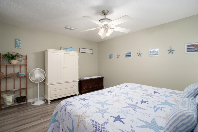 Bedroom 3, Beachview 107, Escambia