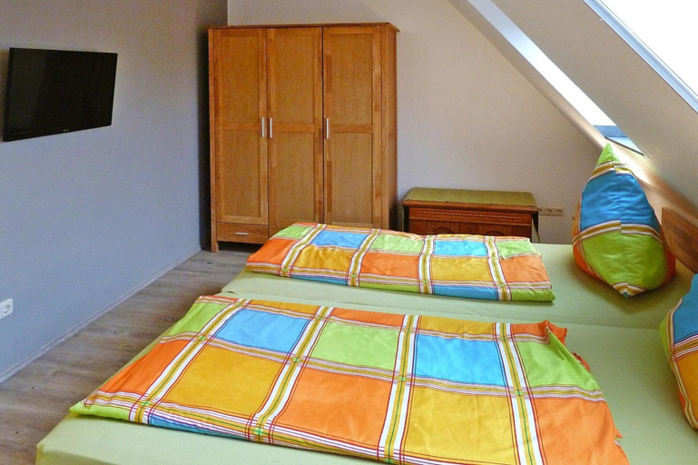 Bedroom 3, Holiday Apartment An der Meisse, Bergen, Celle