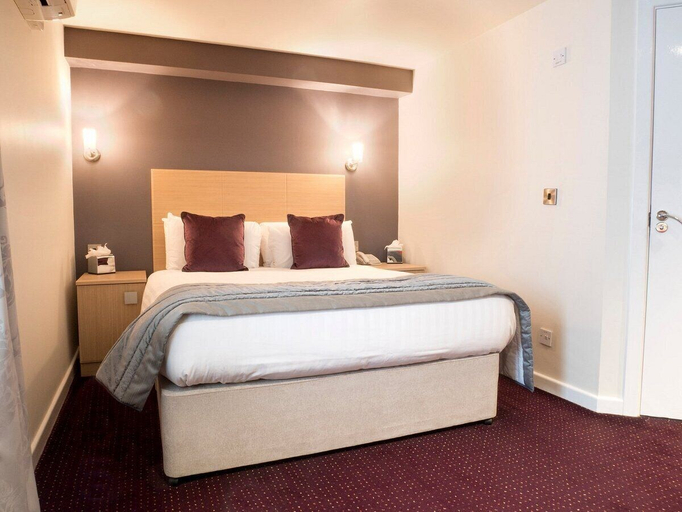 Bedroom 2, Cambridge Hotel Waterfront, Calderdale