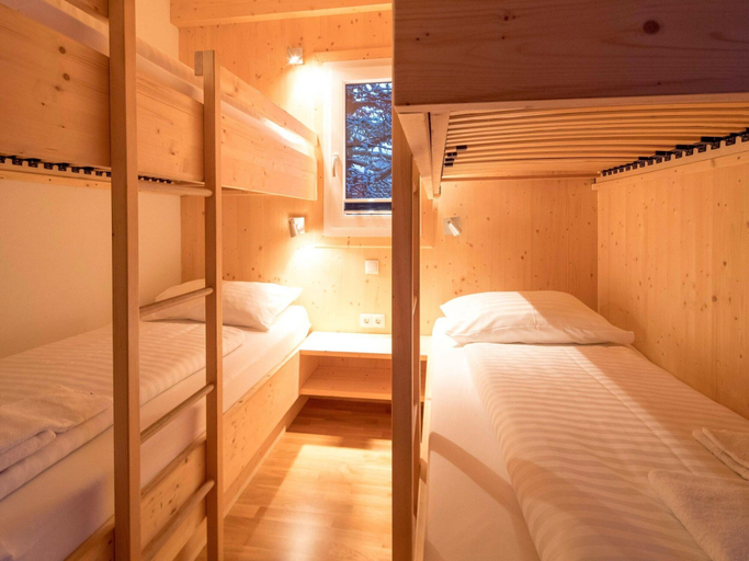 Room 5, Chalet in Alps With Sauna & Whirlpool, Murau
