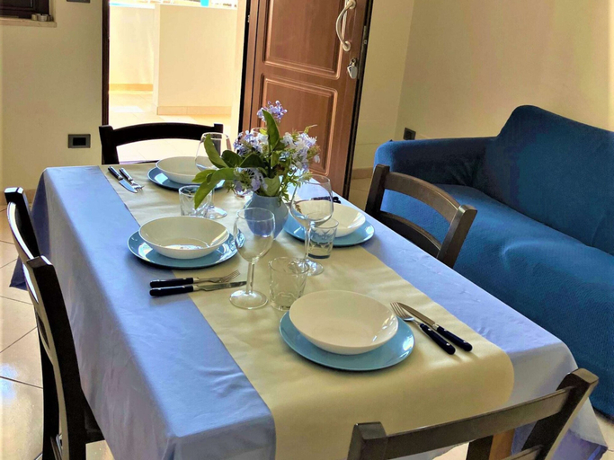 Dining 3, Cozy Apartment Near the Beach, Ragusa