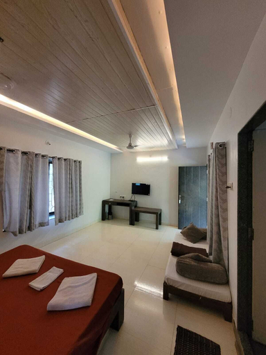 Bedroom 2, O'Nest Luxury Home Stay, Ratnagiri