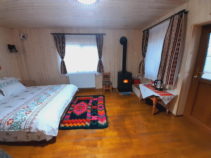 Bedroom 2, Casa de la ferma Mariuca, Giulesti