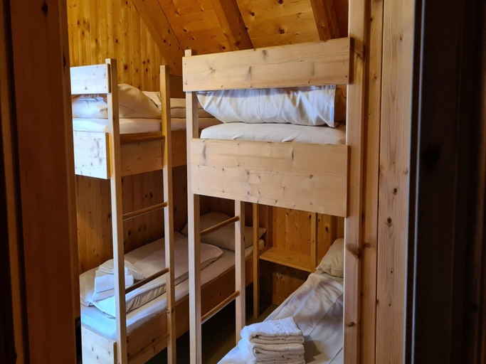 Bedroom 3, Cosy Chalet With Terrace, Murau