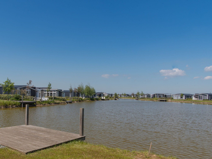 Balcony, Stylish Holiday Home with Fireplace near Oosterschelde, Kapelle