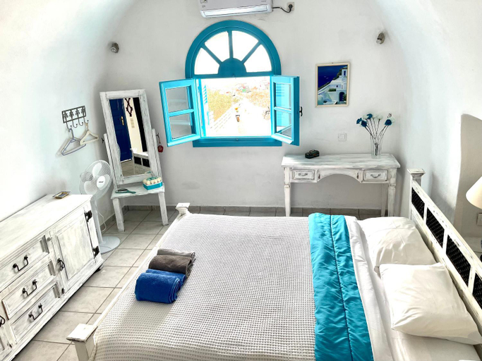 2, Oia Sunset House Pothitou, South Aegean