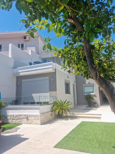 Others 3, Villa Vanessa, Crete