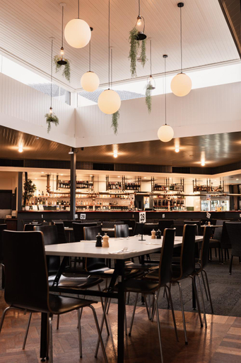 Food & Drinks 2, Barwon Heads Hotel, Greater Geelong - Pt B