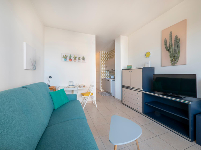 Others 5, Mimose Little House, Rimini