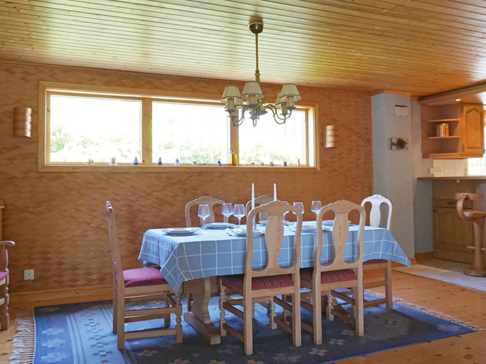 Others 3, 4 Star Holiday Home in Hamburgsund, Tanum