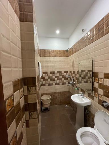 Bathroom 4, Shree Krishna Hotels , Amritsar