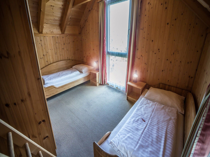 Room 5, Holiday Home for 5 People With Gallery, Murau