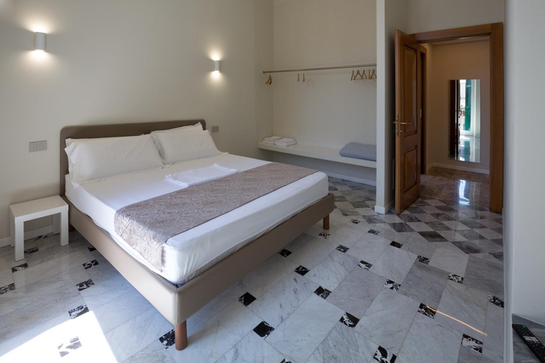 Bedroom 2, Le Due Piazze, Genova