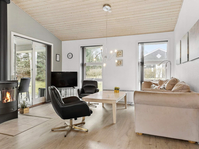 Living area 2, 4 Star Holiday Home in Hals, Aalborg