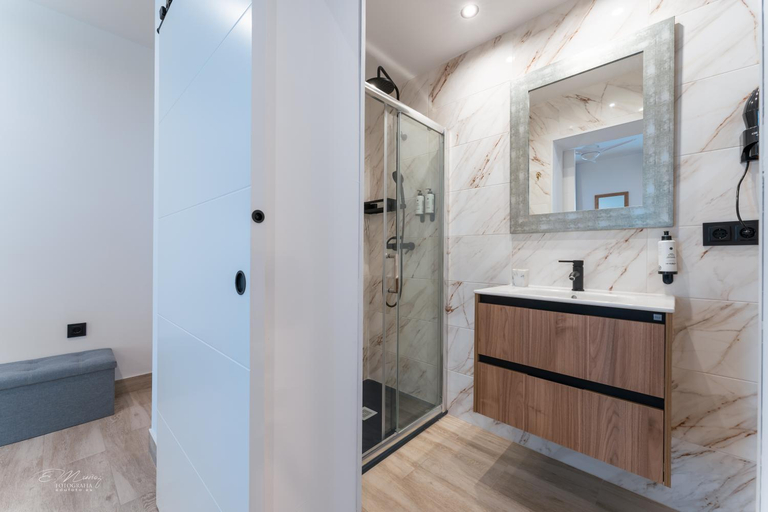 Bathroom 2, La Posada del Teatro H Boutique Parking Gratis, Badajoz