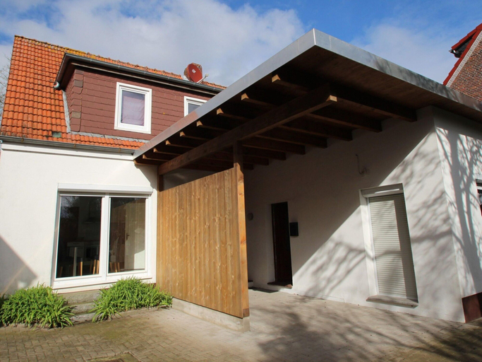 Exterior 4, Apartment With a High Chair and bed, Wittmund