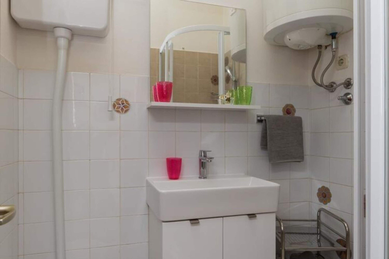 Bathroom 4, Sweetest Thing Apartment - Studio Apartment, Dubrovnik