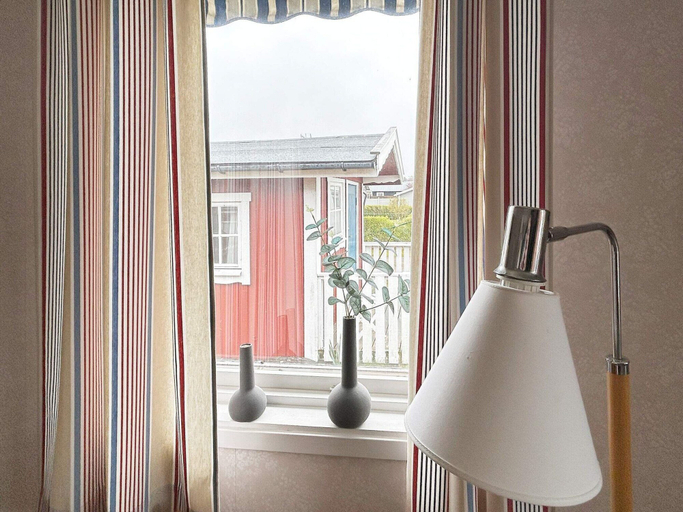 Others 5, Cosy cottage with garden-By Traum, Laholm