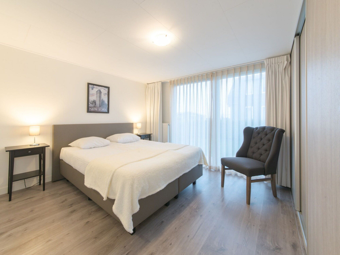 Room 5, Stylish Holiday Home with Fireplace near Oosterschelde, Kapelle
