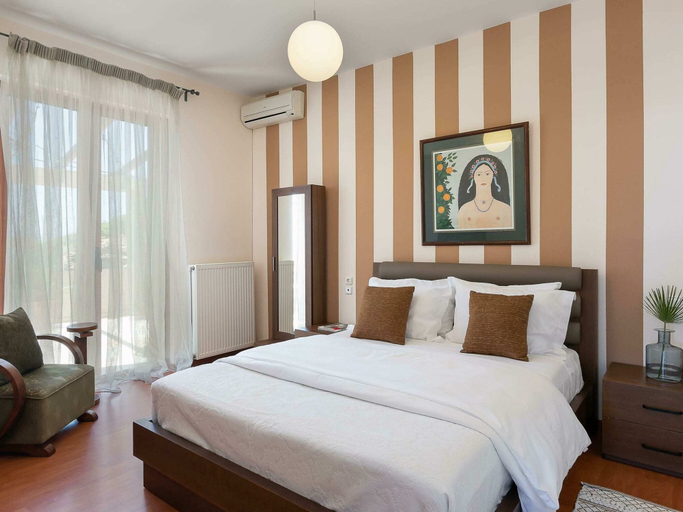 Room 4, Villa in Agia Pelagia With Pool & Sea Views, Crete
