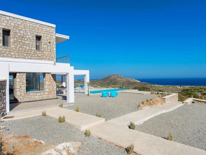 Exterior & Views 2, Villa in Rhodes with Infinity Pool & BBQ, South Aegean