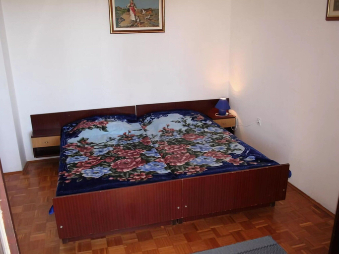 Others 5, Apartment on the Second Floor, Medulin