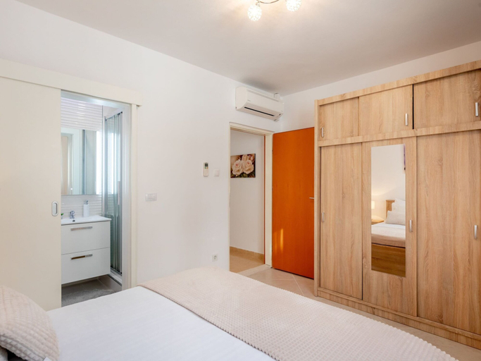 Room 3, 2 Room Apartment With hot tub, Župa Dubrovačka