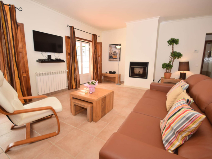 Living room 5, Family Retreat With Pool; Caldas da Rainha, Caldas da Rainha