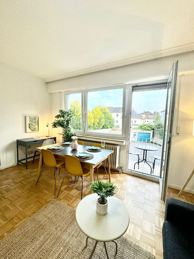Living area 2, Elegant one bedroom w private terrace, Luxembourg