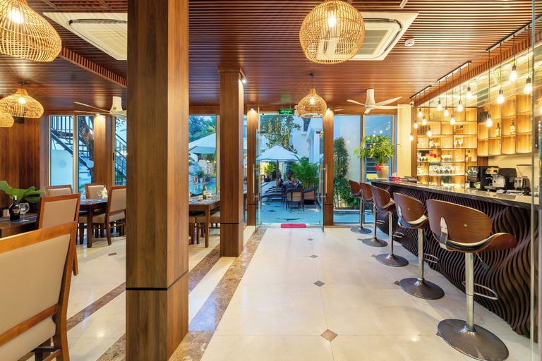 Food & Drinks 5, Full Moon Apartments, Da Nang