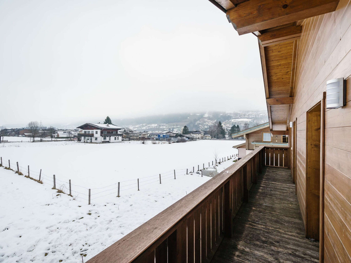 View from property 4, Cozy Holiday Home in Salzburg near Ski Area, Zell am See