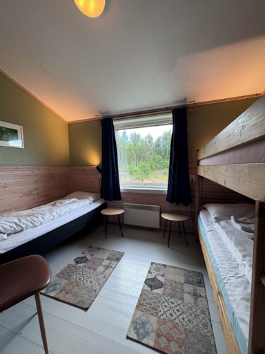 Bedroom 2, Skoghus, Lenvik