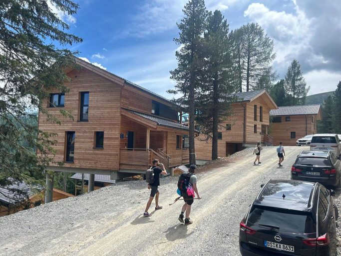 Exterior & Views 2, Welcoming chalet with sauna hot tub, Murau