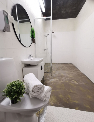 Bathroom 3, Hostel Aurora, Northern Ostrobothnia