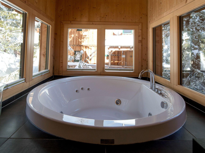 Bathroom, Chalet in Alps With Sauna Near Ski Slopes, Murau