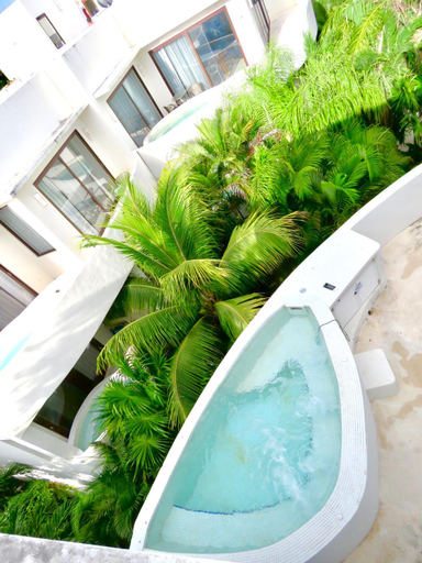 Sport & Beauty 2, Amazing Luxury Penthouse with sunset,sunrise view, private Jacuzzi and rooftop pool, Cozumel