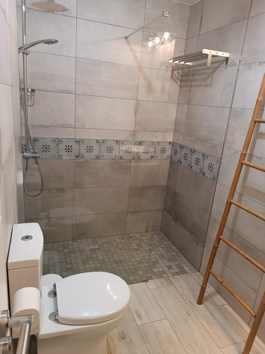 Bathroom 2, Ferragood House - Historic Center, Lagoa