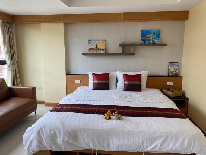 Bedroom 13