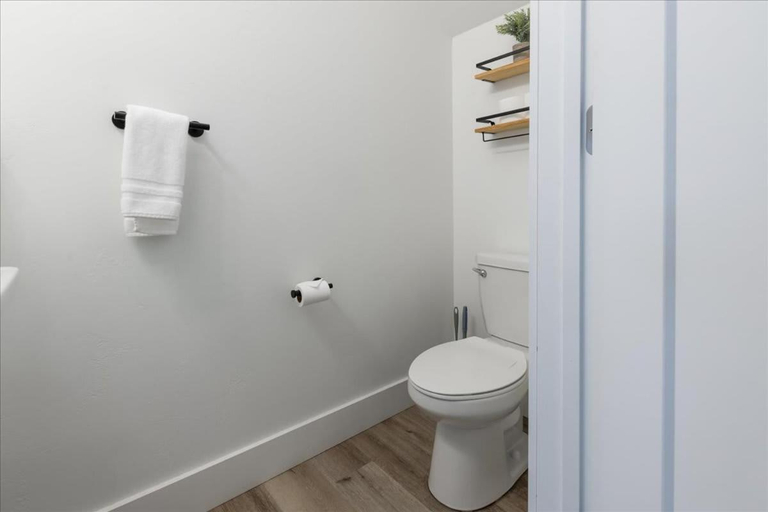 Bathroom 2, Teewinot Townhome, Teton