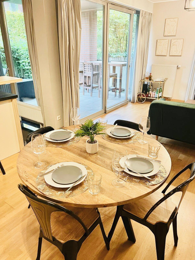 Living area 5, Chic one bedroom with parking&terrace, Luxembourg