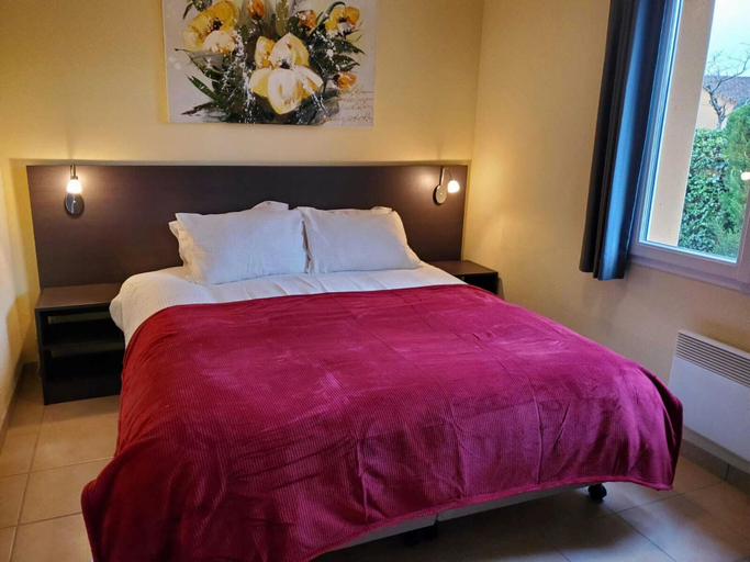 Bedroom 4, Villa in Les Forges With Golf & Pool Access, Deux-Sèvres