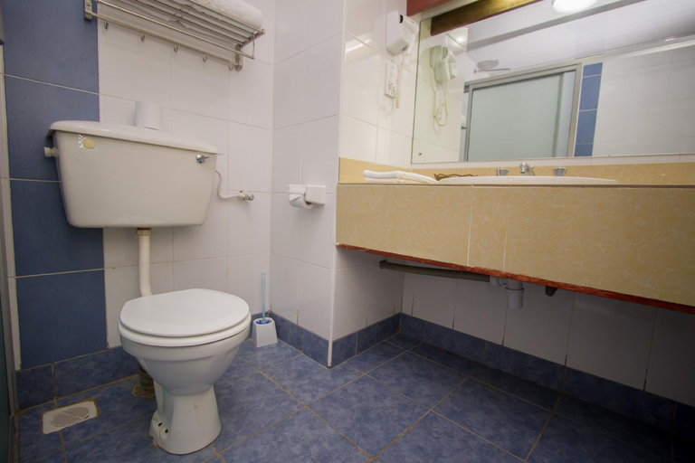 Bathroom 9